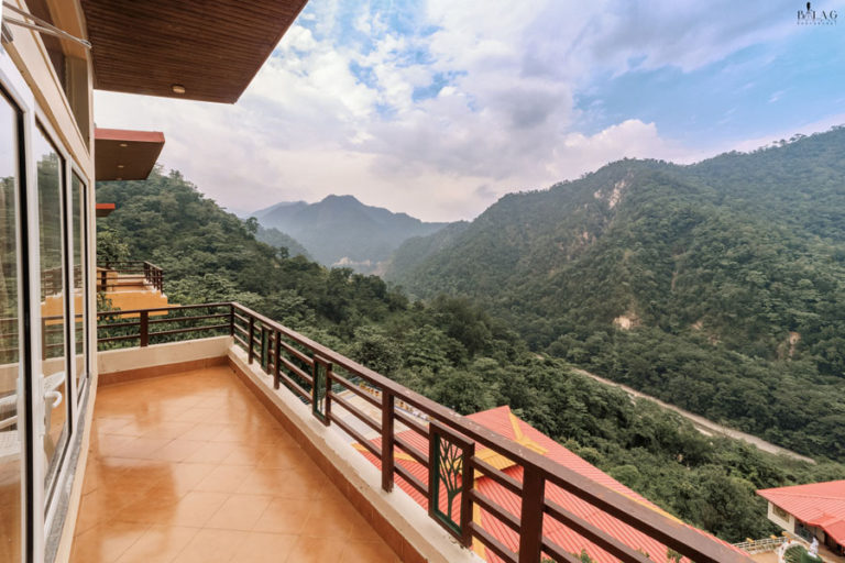Veda5 Ayurveda Yoga Retreat Rishikesh India Health Fitness Dubai 17 768x512