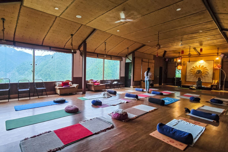 Veda5 Ayurveda Yoga Retreat Rishikesh India Health Fitness Dubai 19 768x512