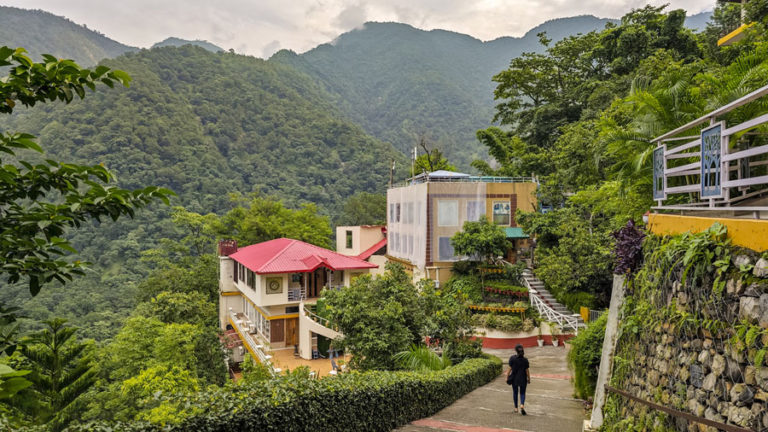 Veda5 Ayurveda Yoga Retreat Rishikesh India Health Fitness Dubai 39 768x432