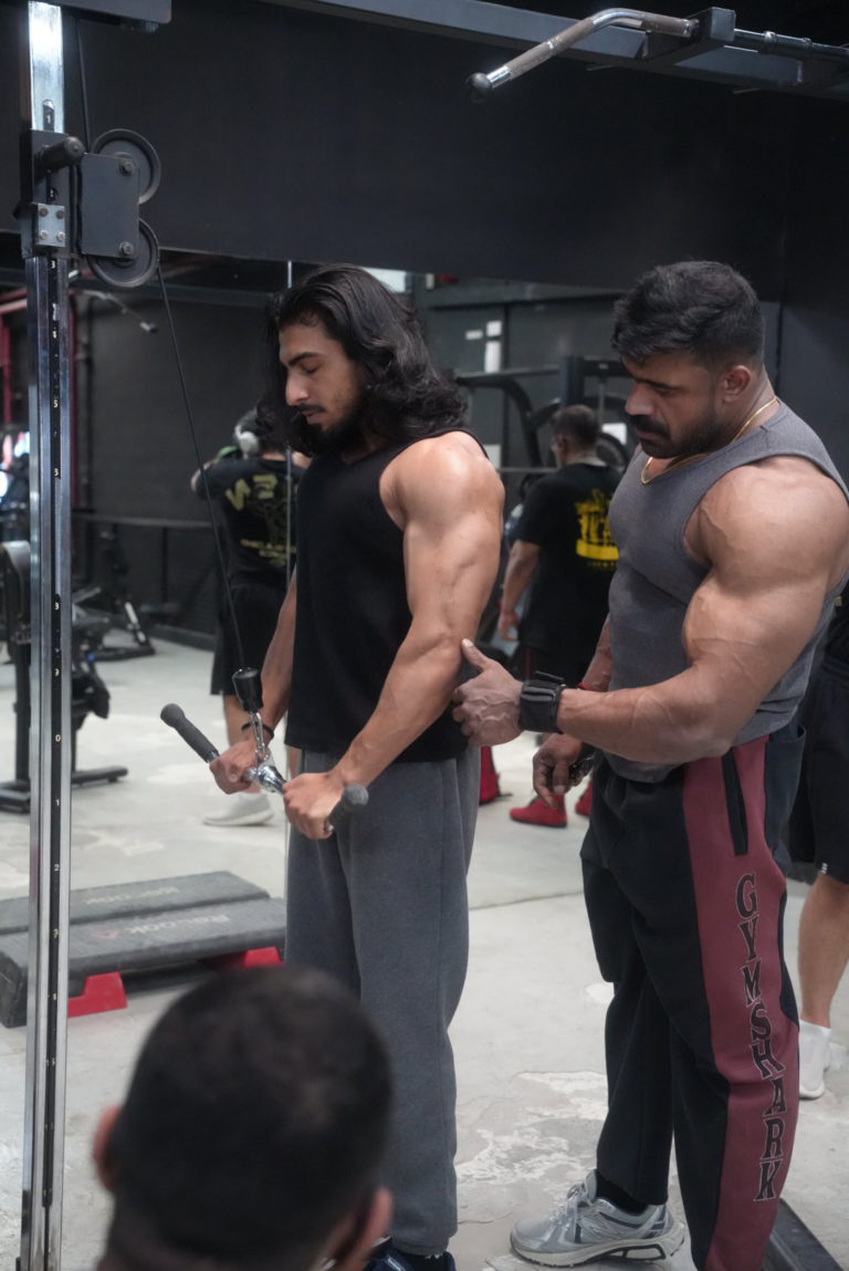 Certified Personal Trainer in Dubai Manesh Madhavan Manesh World Health Fitness Dubai 40 768x1149