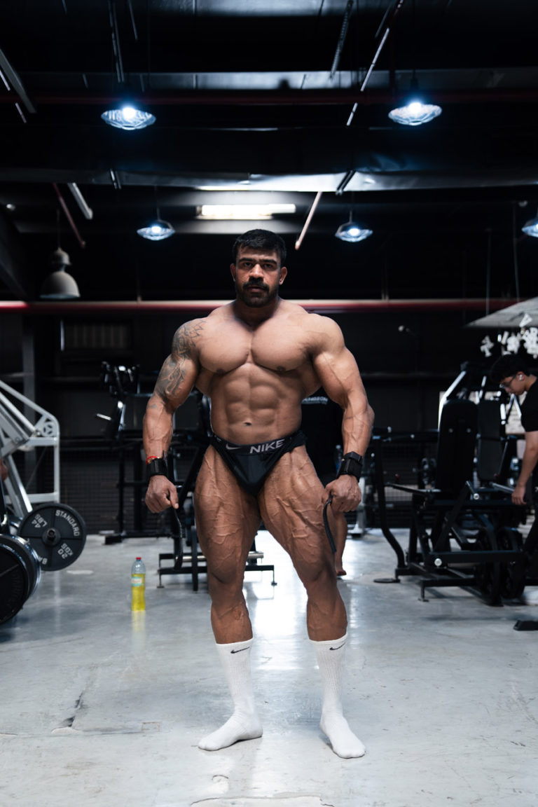 Certified Personal Trainer in Dubai Manesh Madhavan Manesh World Health Fitness Dubai 52 768x1152